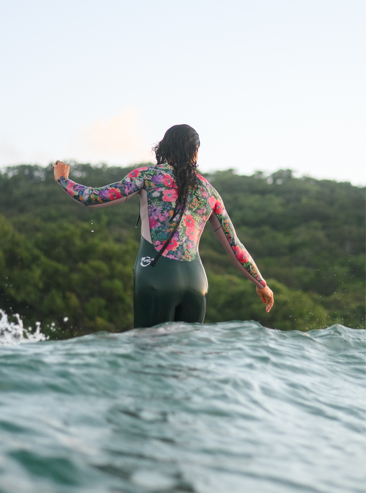 Women's Steamer Chest Zip Wetsuit 4/3mm- Garden By The Sea