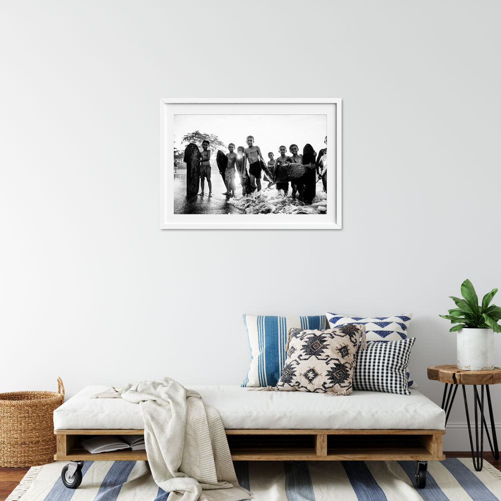 Childs-1412-04956B&Wtrix400-interior-white-frame