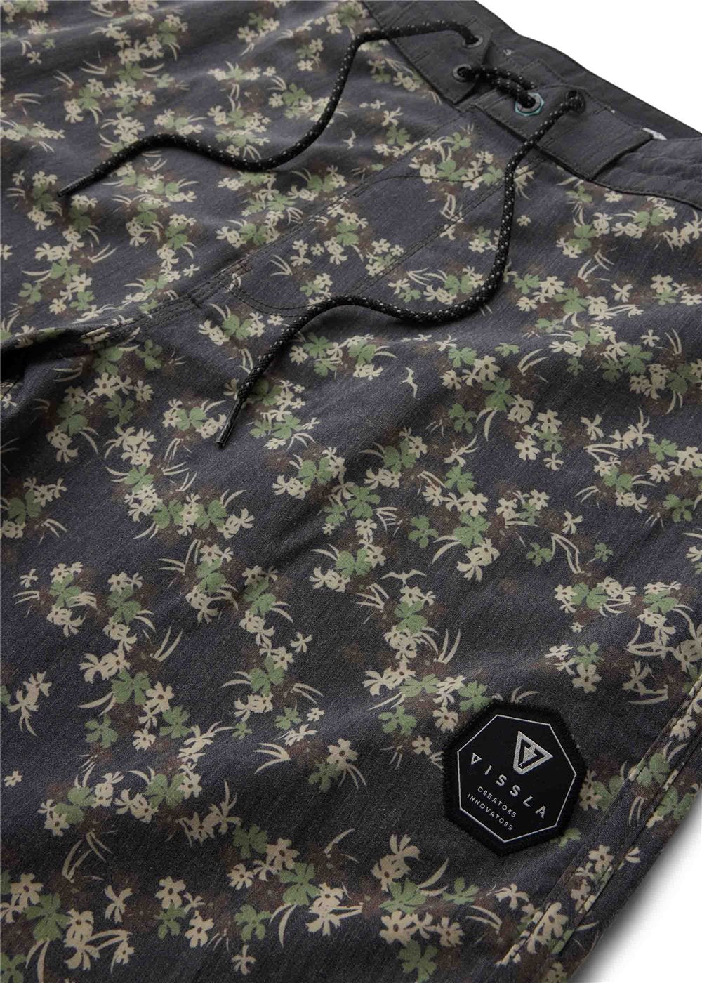 Vissla Tropicanica 18.5" Boardshort in Black, view 10