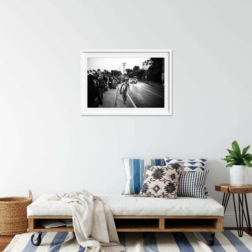 Ord-Crowded-1-Interior-White