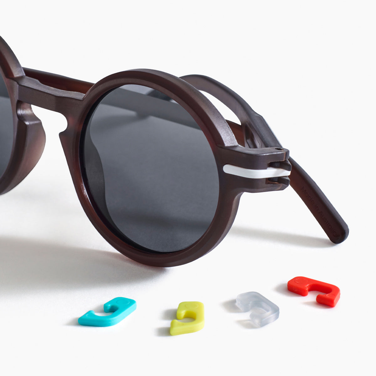 Good citizens round sunglasses on a white background with all the different coloured hinges