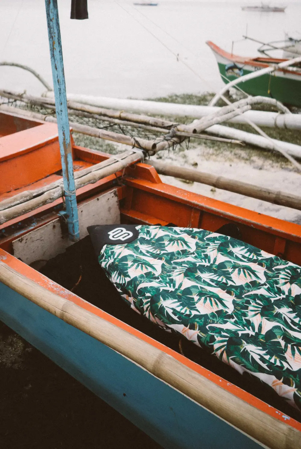 Green Leaf shortboard cover, wax and water resistant on both faces
