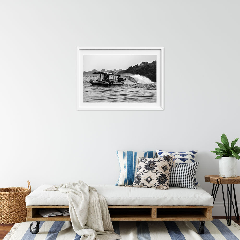 panitan-for-Blue-interior-white-frame