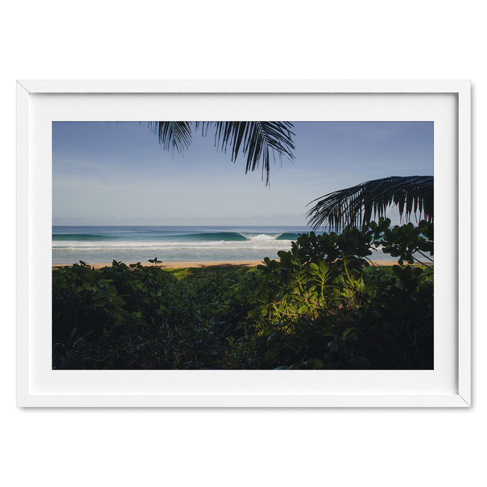 Beachbreak,-Indonesia-white