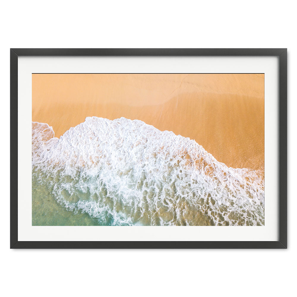 Breaking-Wave-joli-TAE53740-black-frame