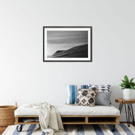 Budgen-Ending-Interior-Black
