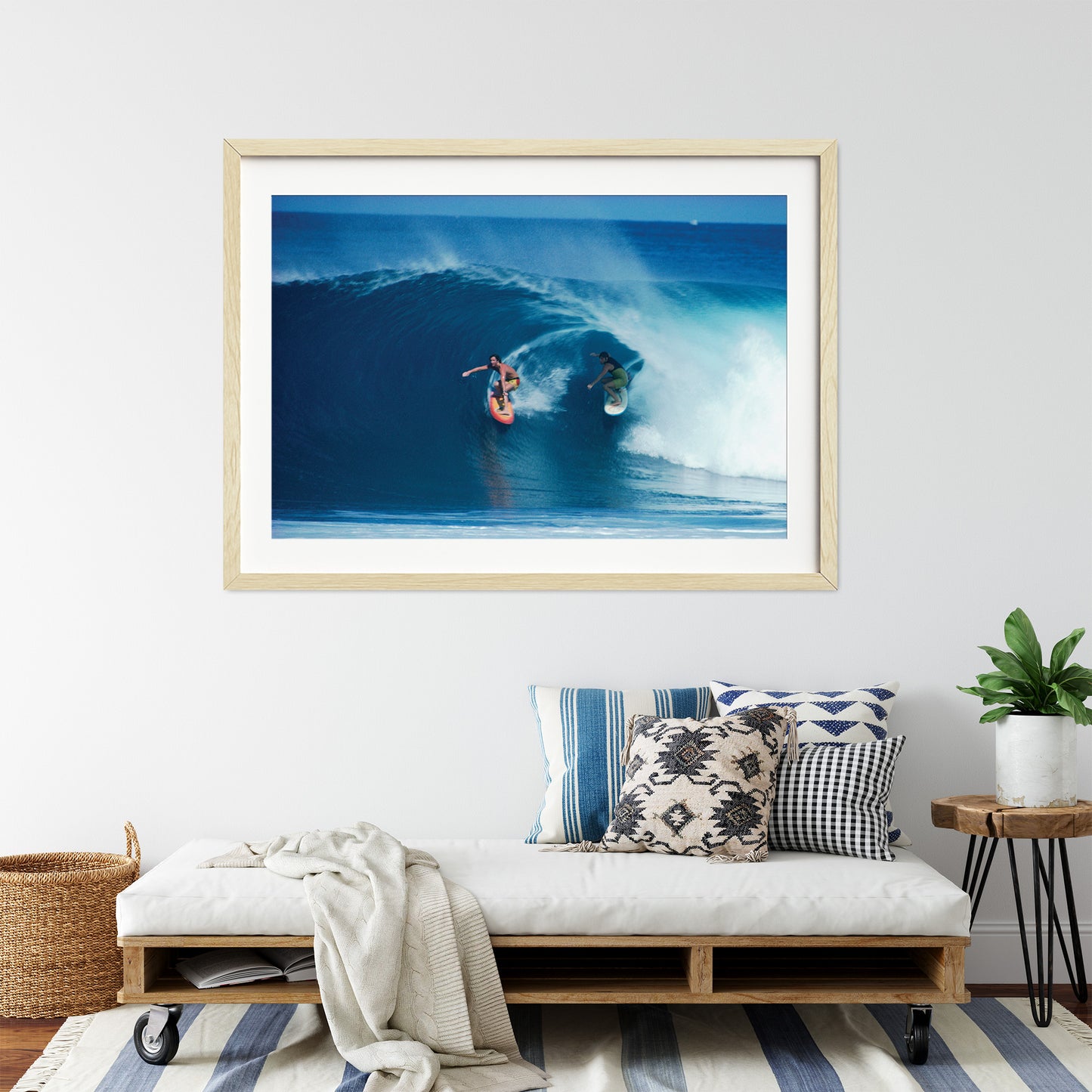 Mark Richards and Shaun Tomson Share One at Off the Wall