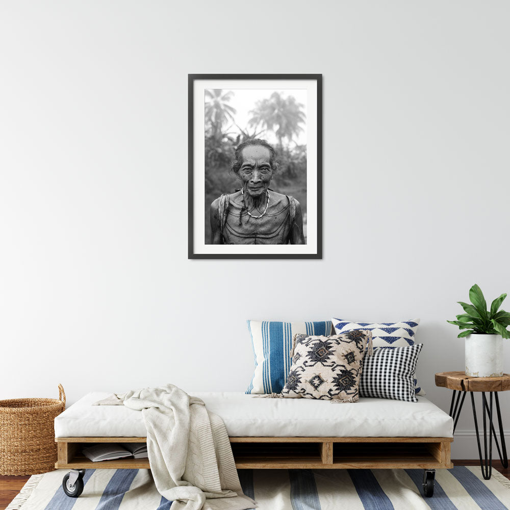 JohnBarton-16-MEDICINE-MAN-interior-black-frame