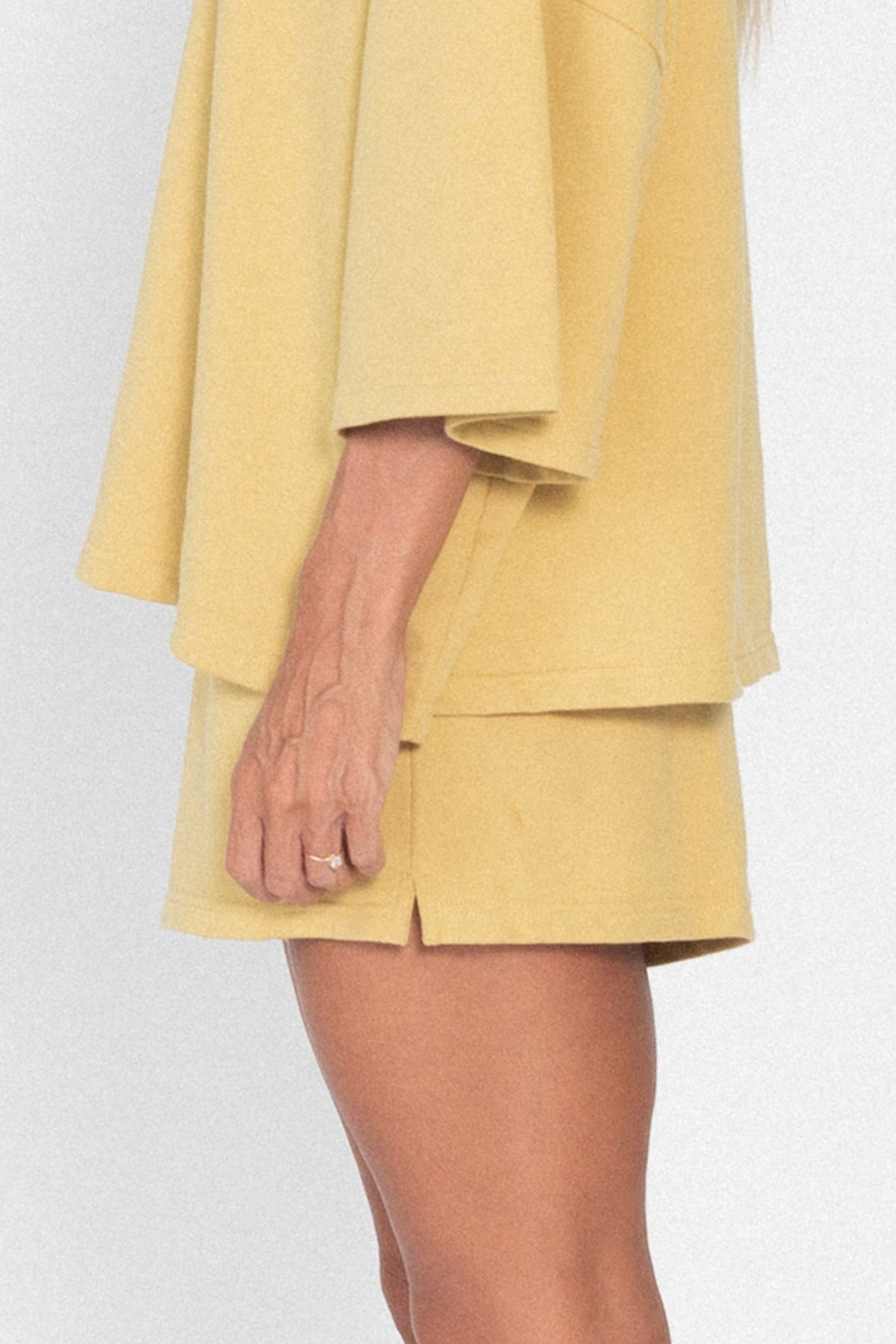 Basic Midweight Short - Light Mustard