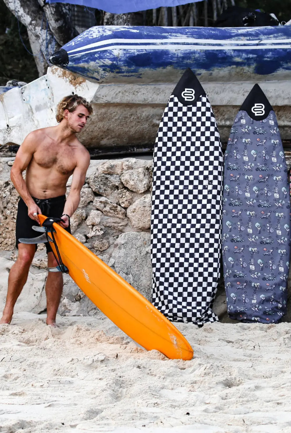 Checks shortboard cover with drawstring closure drawn snug