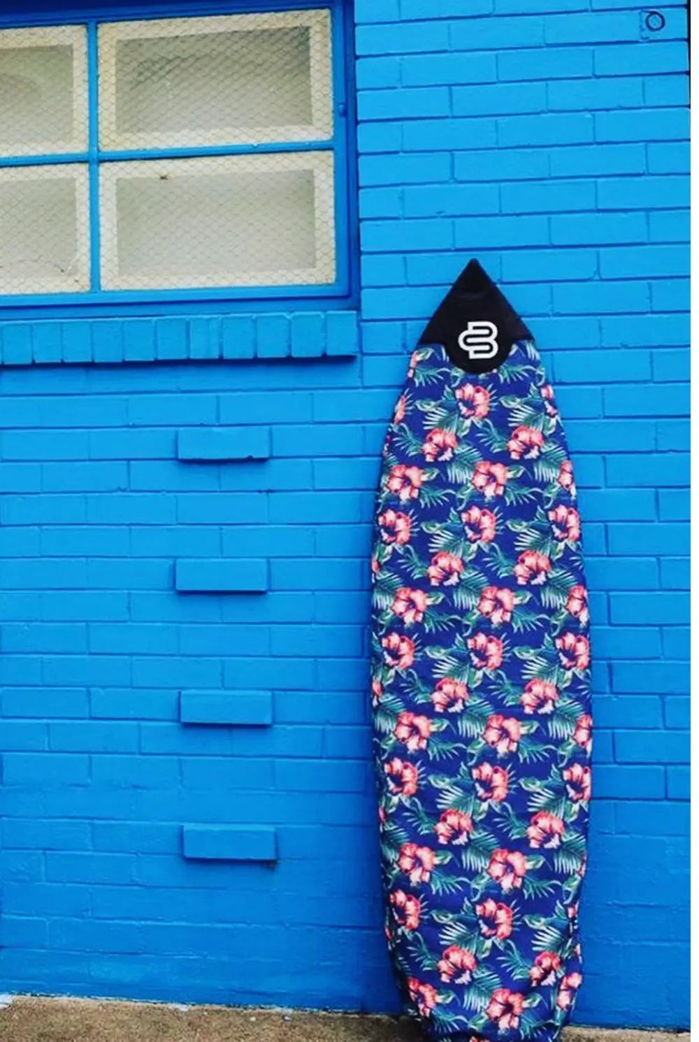 Hawaiian canvas surfboard cover, drawstring closure drawn snug